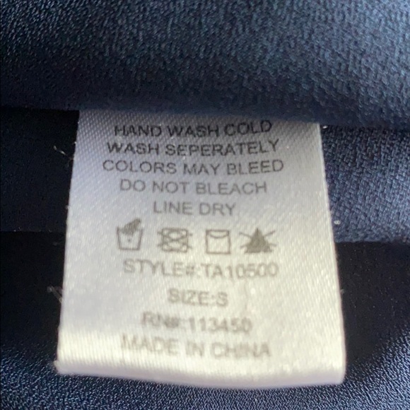 Blue shirt sleeveless with diamond colors - Picture 7 of 7